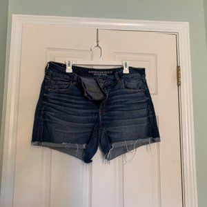 AEO dark blue midi short; size 18
